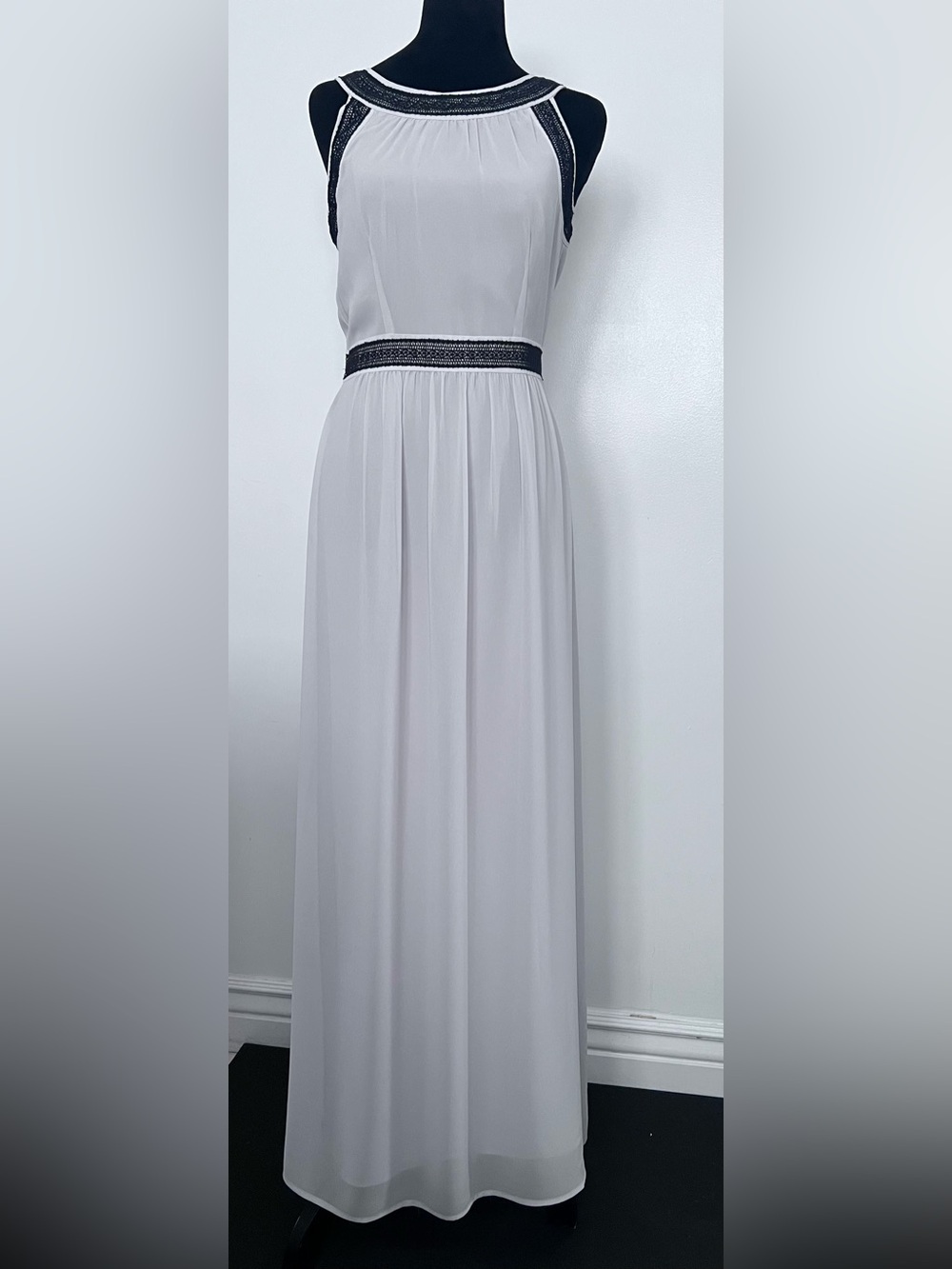 H&M Goddess Maxi Dress Beige with Black Lace Acents Size 6 Formal Party